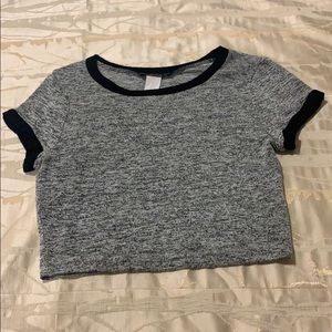 Cropped tee